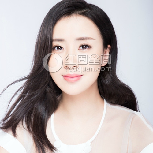 李悦溪的老公是谁 李悦溪露胸曝光图片