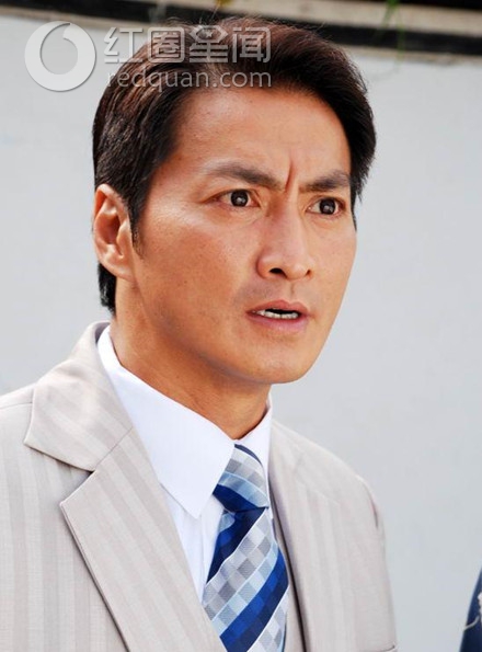 何家劲的有孩子吗 何家劲现在的老婆是谁图片
