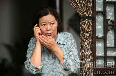 方青卓的老公是谁 方青卓有几个孩子图片