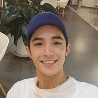 2017帅气有个性的头像背景名字签名一套男生图片