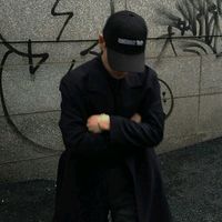 男生霸气紫色真人头像图片