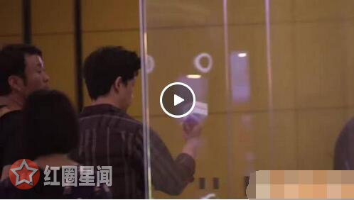 单身多年潘粤明现在结婚了吗 潘粤明恋情曝光图片