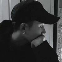 最新帅气成熟的男生单挑输了换女生动漫头像图片