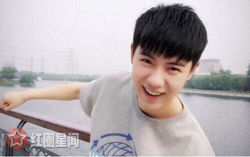 熊梓淇为啥叫熊<a href=http://www.buer123.com/zt/129.html target=_blank class=infotextkey>老师</a>喝假酒是什么梗 熊梓淇和吕鋆峰什么关系图片