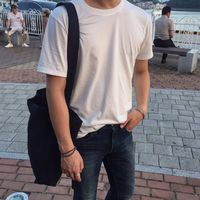 最新帅气潮流qq头像白色系男生动画片图片