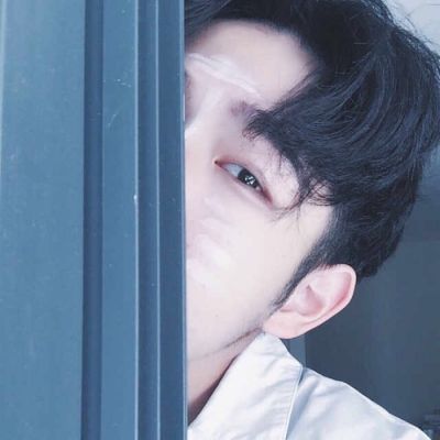 帅气的帅哥明星头像大全抽烟图男生头像带字图片