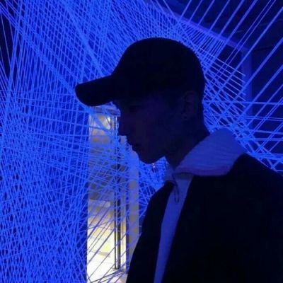 落寞帅气的头像男生霸气恐怖动漫图片