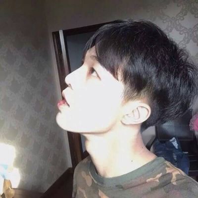 2018最新版qq头像Qq头像男生带字 帅气图片