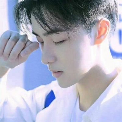 2018最新版阳光唯美帅气头像白头发男生头像男生头像男生图片