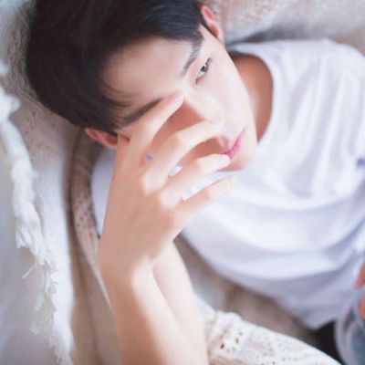 2018最新版阳光唯美帅气头像白头发男生头像男生头像男生图片