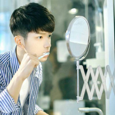 2018最新版阳光唯美帅气头像白头发男生头像男生头像男生图片