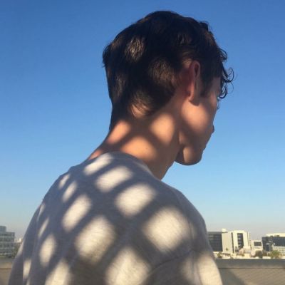 欧美女生问男生为什么光换头像图片
