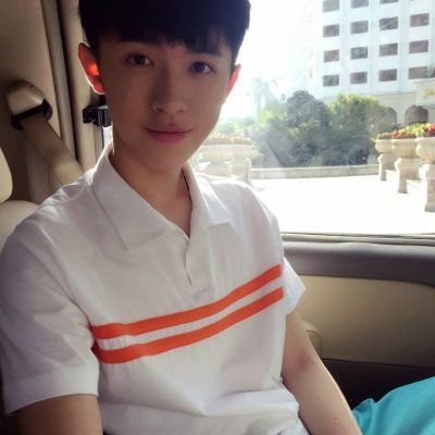 最帅男生头像动漫帅气挡脸图片