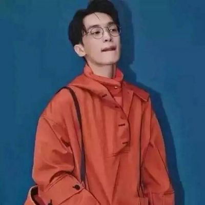 霸气超拽的男生伤感背影黑白头像图片