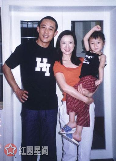 侯勇前妻沈蓉为何与他离婚 侯勇低调三婚新娘遭扒图片