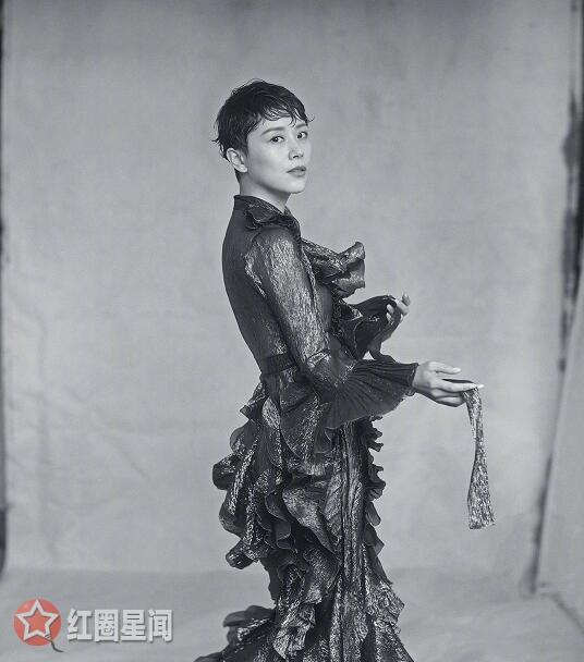 海清老公到底是干什么的 海清嘉人封面写真首次曝光图片