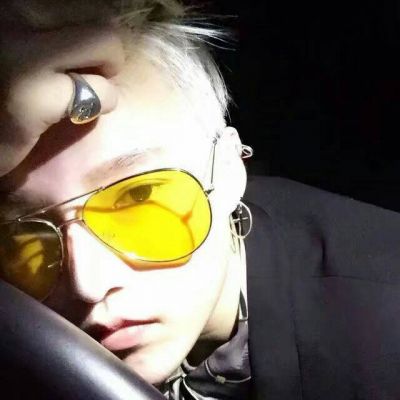 霸气的自残男生QQ头像图片