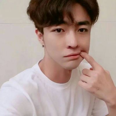 霸气的自残男生QQ头像图片