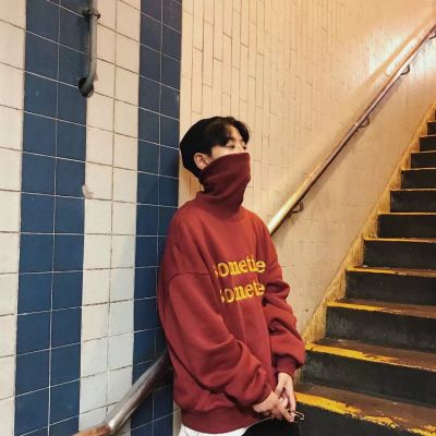 又霸气又伤感的男生头像伸舌头图片