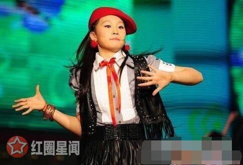 赵一涵整容之前什么样 赵一涵直播承认整容坦诚获赞图片