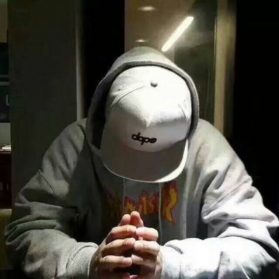 高傲冷酷自信的帅哥头像2018男生qq文艺头像图片大全图片