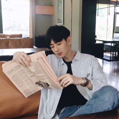 扣扣阳光帅气二次元有猫的头像男生图片