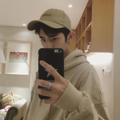 扣扣阳光帅气二次元有猫的头像男生图片