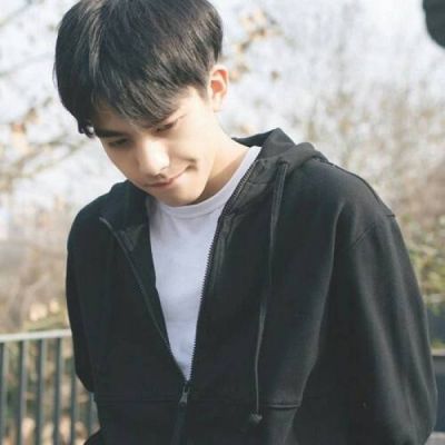 帅气头像人物唯美意境男生头像图片