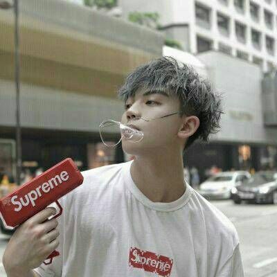 帅气头像人物唯美意境男生头像图片