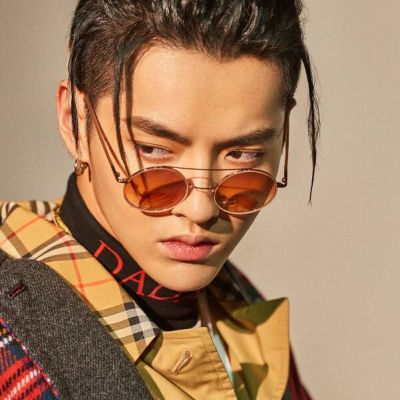 男生捂死女生头像图片