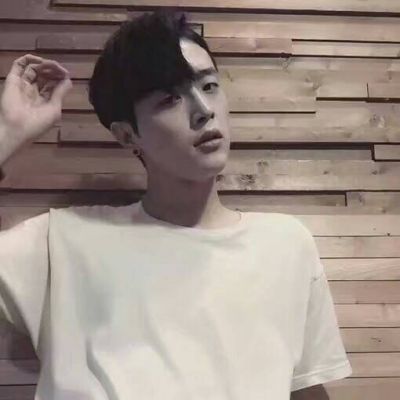 帅哥图片头像90后高清一个人2018最新动漫头像男生个性帅气头像图片