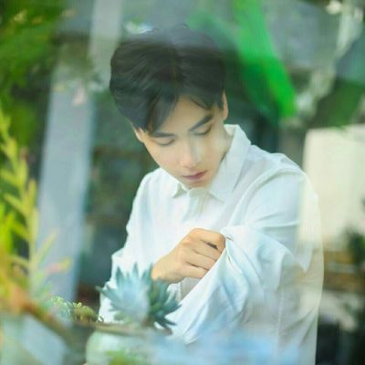 qq两个字的网名深奥高冷男生头像图片图片