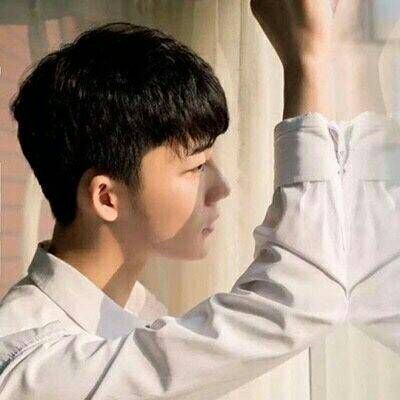 qq两个字的网名深奥高冷男生头像图片图片