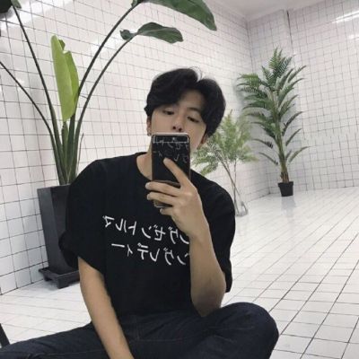 拿手机自拍的个性男卡通可爱头像男生头像小清新图片大全图片图片