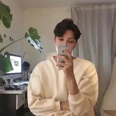 拿手机自拍的个性男卡通可爱头像男生头像小清新图片大全图片图片