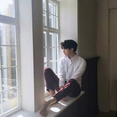 00后男生头像真人冷酷帅气阳光图片