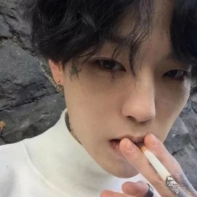 00后男生头像真人冷酷帅气阳光图片