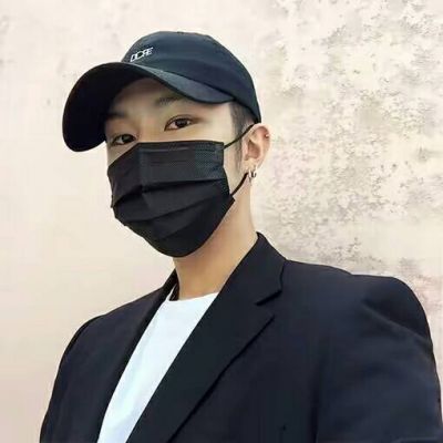 戴口罩的qq头像个性头像男生冷酷图片