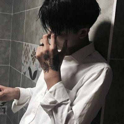 超拽头像戴帽子的男生韩国头像图片