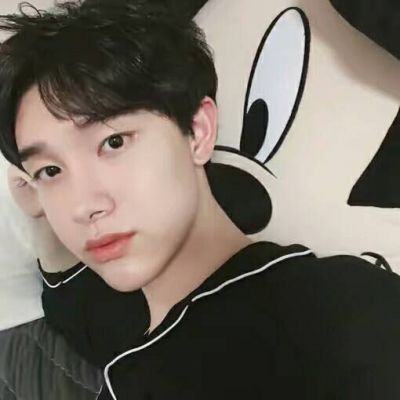 qqq版人物背面男生头像图片