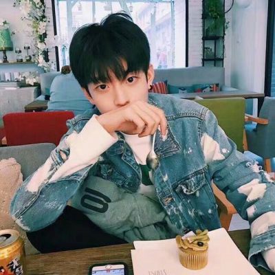 帅气高冷韩范男生qq头像网名一套图片