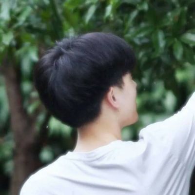 微博情侣头像一男一女2018最新头像框推荐男生图片