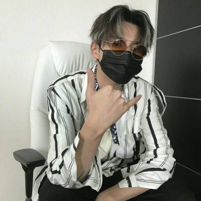 qq头像小奶糖男生头像霸气图片