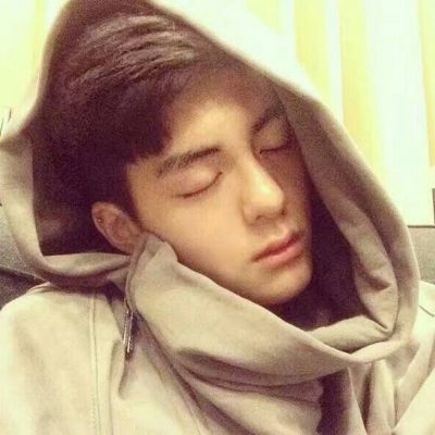 微信头像侧面男生头像素描简单图片