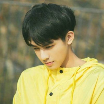 qq可爱头像微信男生好看头像 真人