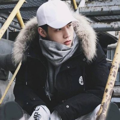 2018时尚潮流普通人头像男生图片