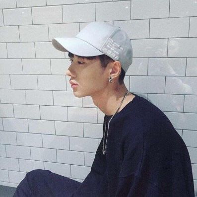 qq头像男生热门图片