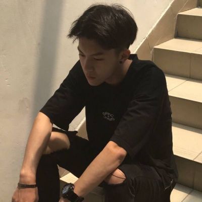 qq头像男生热门图片