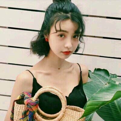 qq上好看的头像女生图片