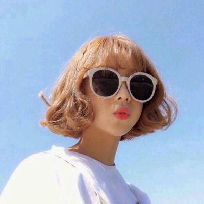 微信头像女生带字卡通图片